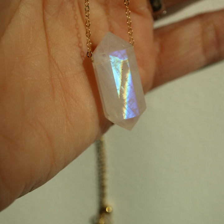 Double terminated want pointed shape natural rainbow moonstone floating 14 K gold filled chain pendant necklace healing crystal
