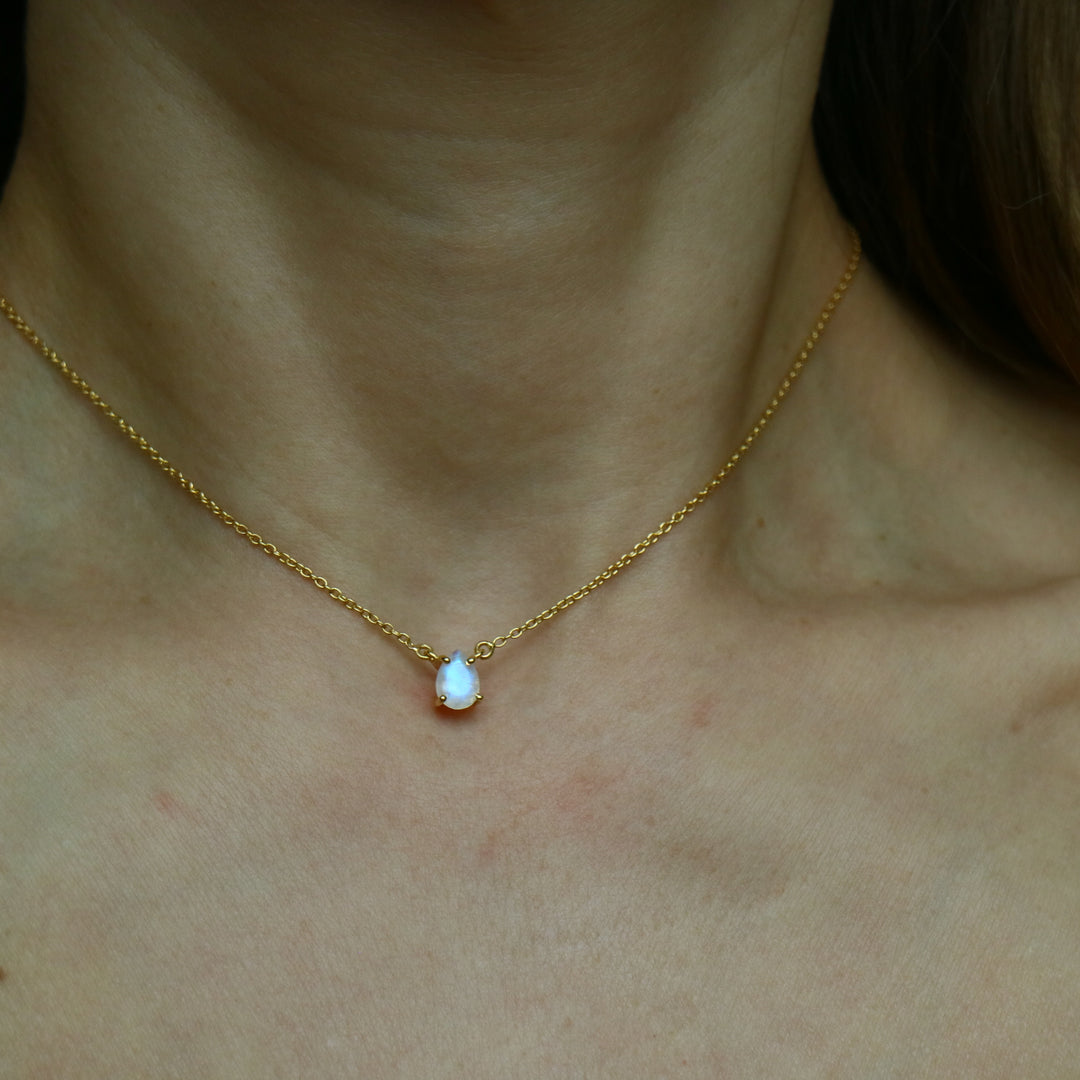 Pear Cut rainbow Moonstone Silver Choker pendant Necklace