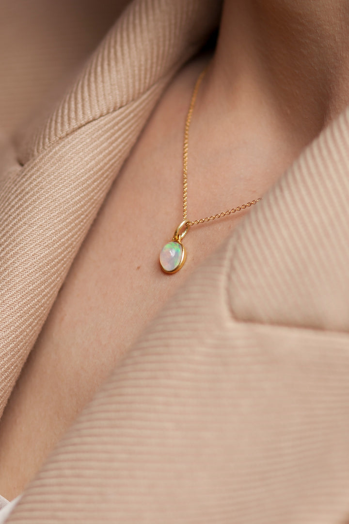  9 mm Ethiopian Opal Silver Necklace