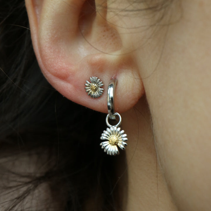 Daisy chrysanthemum sunflower charm huggie hoops earrings made of sterling silver dangle drop