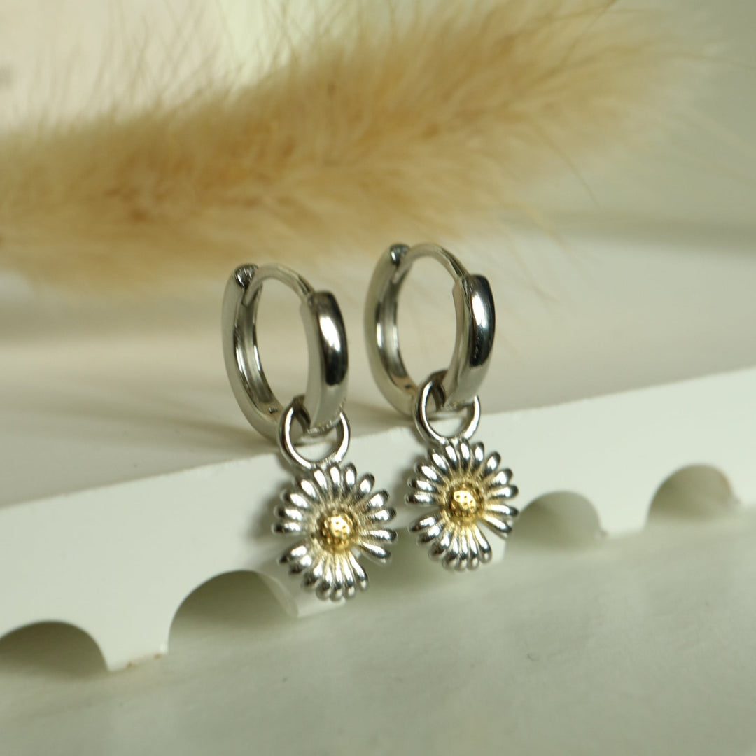 Daisy chrysanthemum sunflower charm huggie hoops earrings made of sterling silver dangle drop