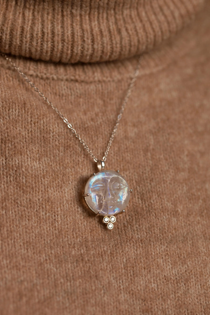 Man In The Moon face rainbow large Moonstone silver chain Necklace